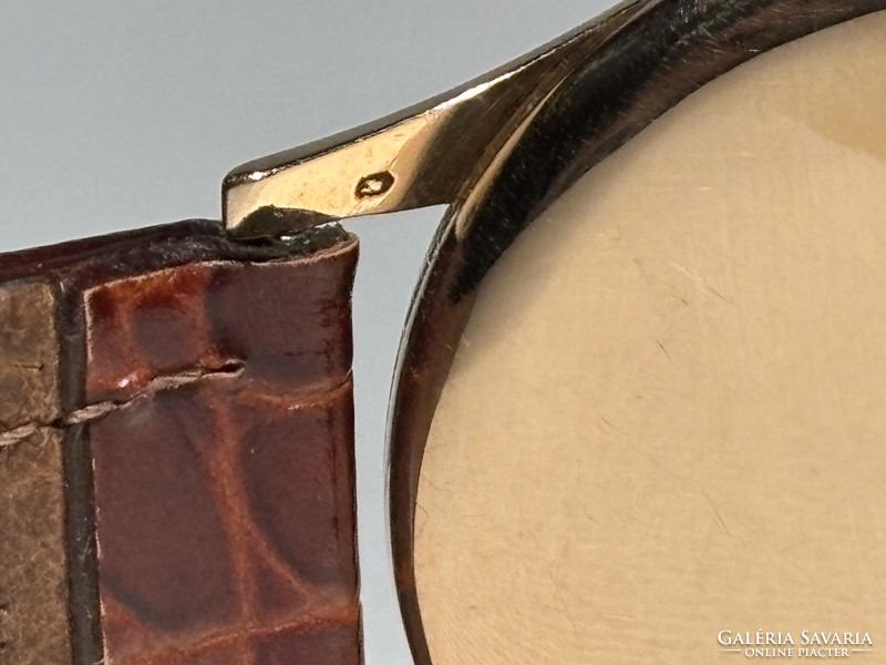 14K Rosé arany gyári tokos 1958-as Doxa saját gyári dobozában, szép számlap, Hirsch szíj 35 mm k.n.