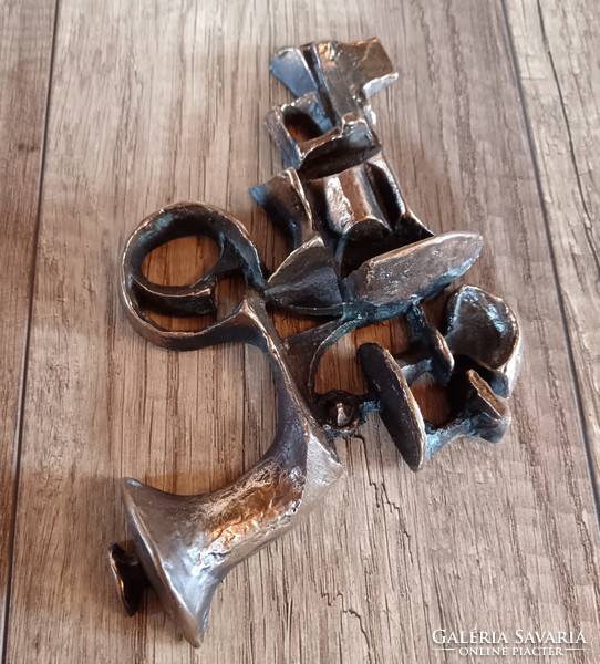 Muharos Lajos bronz revolver falidísz