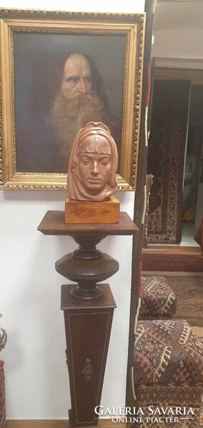 Hallgass Jenő Zoltán Egyik leghíresebb munkája. Terrakotta Madonna Büszt Hibátlan állapotban.
