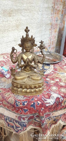 Antik tibeti bronz szobor Tara Istennő 36cm. Nagyon szépen kidolgozott. Hibátlan állapotban.