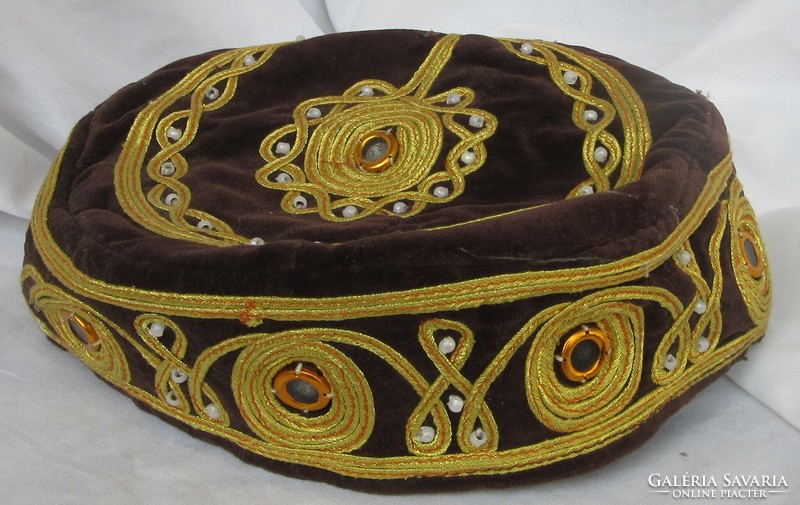 Kazah kézműves tübetejka kerülte 55,5 cm, enyhén hibás