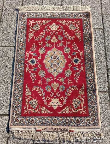 Isfahan selyem konturos szőnyeg szignos ALKUDHATÓ