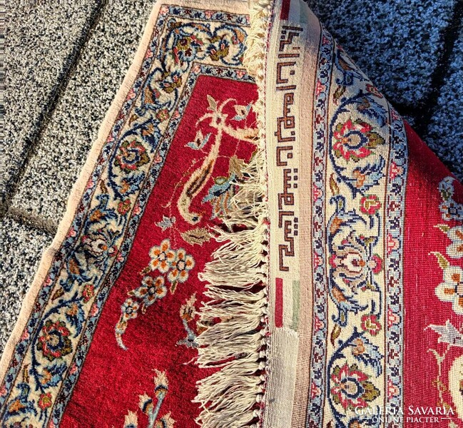 Isfahan selyem konturos szőnyeg szignos ALKUDHATÓ