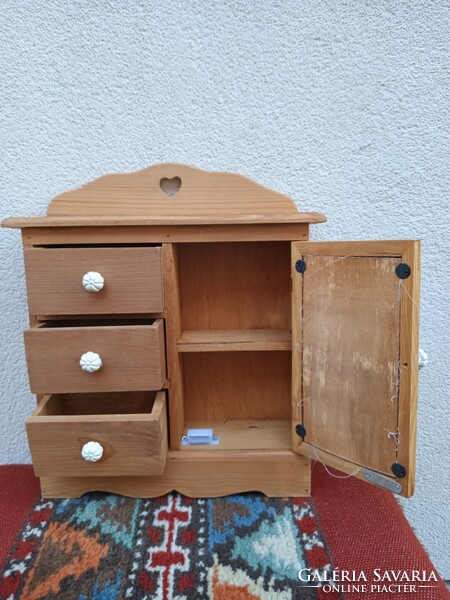 Vintage pici 3 fiókos komód szekrény ékszertartó. Alkudható.