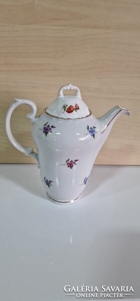 Porcelán kiöntő