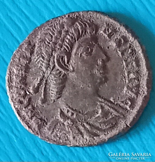 Római follis , Constans // Phoenix emelvényen
