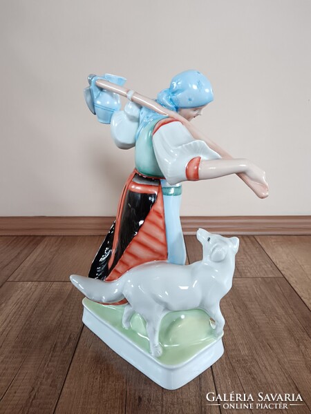 Régi Zsolnay porcelán Sinkó Hazatérő figura