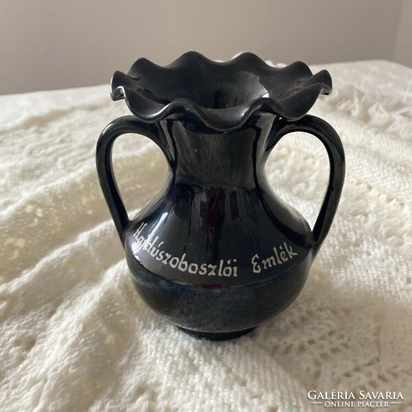1 Ft-ról! Fekete kis váza "Hajduszoboszlói emlék" felirattal