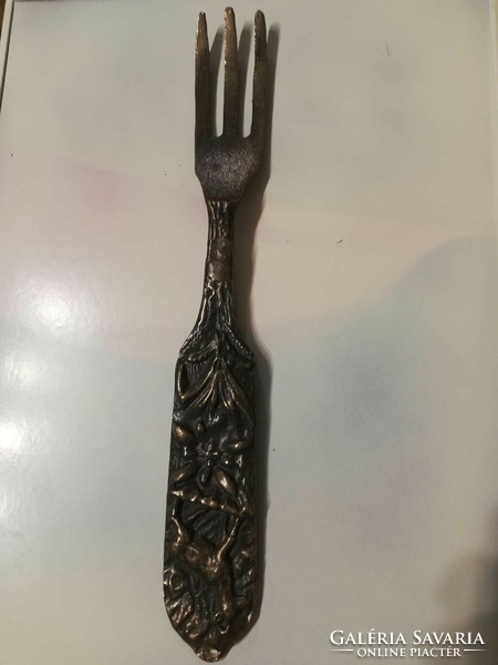 Bronz falidísz- villa 25 cm