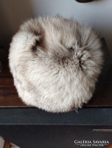 Ezüstróka sapka-gallér szett