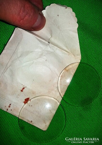 Antik MOM Budapest + 4 erősségű KEREK üveglencse pár szemüveghez hibátlan állapotban a képek szerint