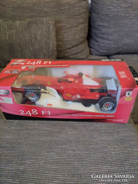 Eladó Ferrari távirányítós autó
