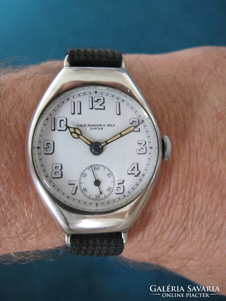 EZÜST TISSOT KISMÁSODPERCES KARÓRA CAL 13, 1925-BŐL HIBÁTLAN PORCELÁN SZÁMLAPPAL