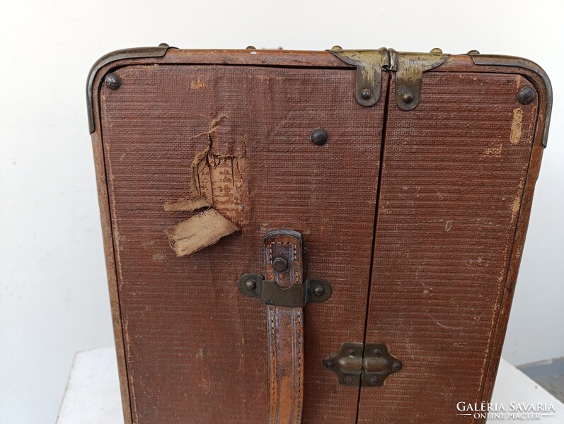 Antik koffer nagy ruhás bőrönd utazó láda jelmez film színház kellék 642 1688