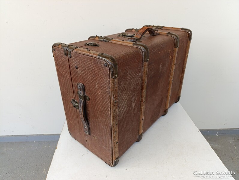 Antik koffer nagy ruhás bőrönd utazó láda jelmez film színház kellék 642 1688