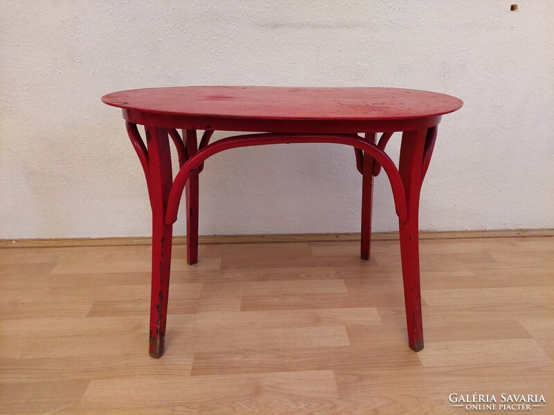 Thonet ovális kisasztal, gyerekasztal