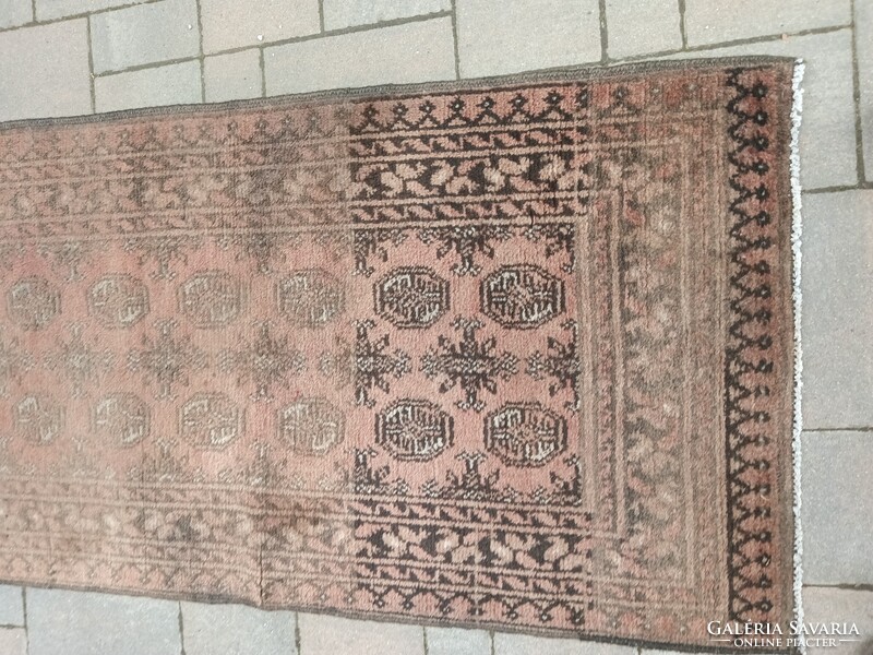 Bokhara pakisztáni kézi csomózású szőnyeg. Alkudható.