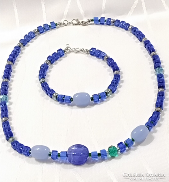 TENGER SZÍNEI MURANOI ÜVEG NYAKLÁNC ÉS KARKÖTŐ SZETTBEN