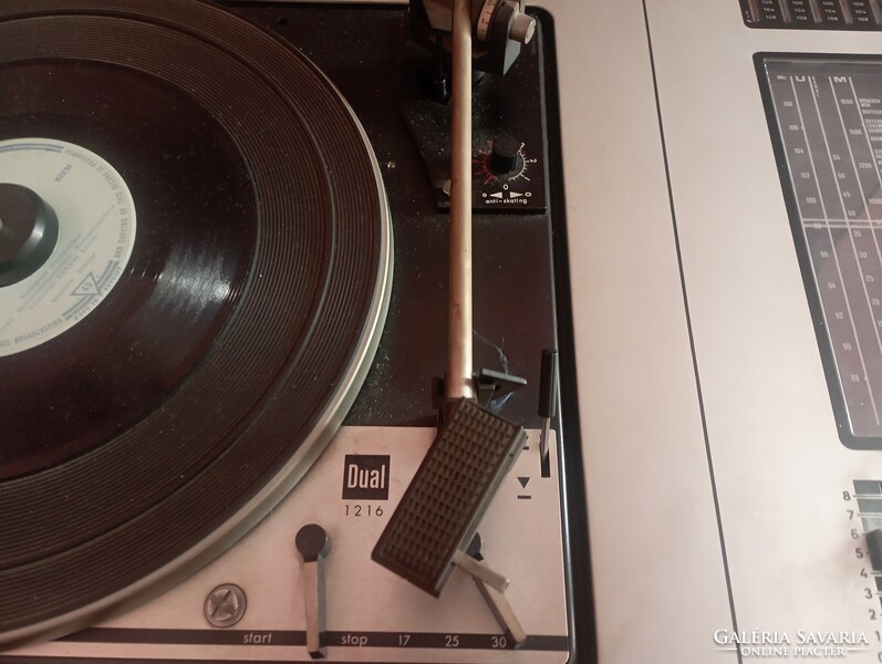 Grundig Studio 2000 hifi lemezjátszó