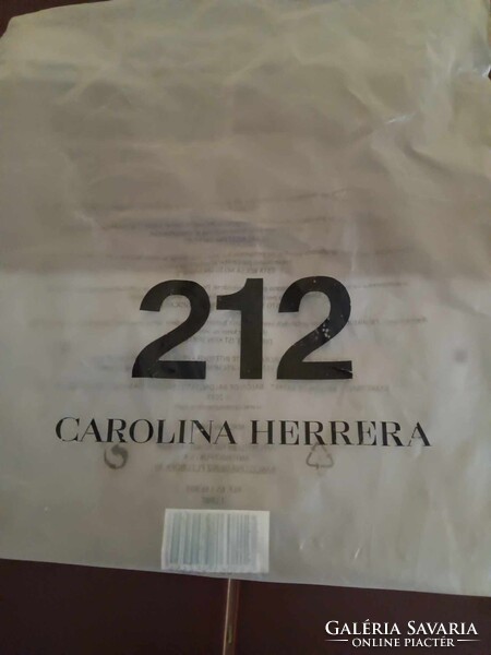 Új labda eladó 212  CAROLINA HERRERA