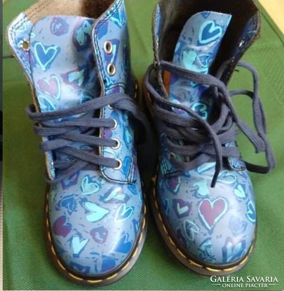 Dr. Martens lányka, bőr bakancs, 6 soros, EU36/bth: 22 cm!