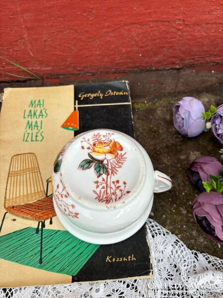Gyönyörű sárga rózsás komabögre komacsésze porcelán