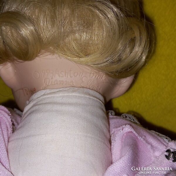 "Cukorka " . Diana Effner  certifikációval, jelzett, sorszámos, porcelán baba, Vintage baba.