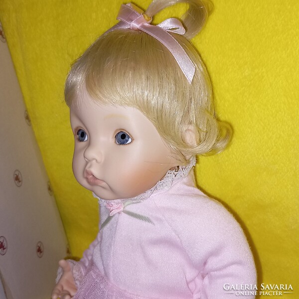 "Cukorka " . Diana Effner  certifikációval, jelzett, sorszámos, porcelán baba, Vintage baba.