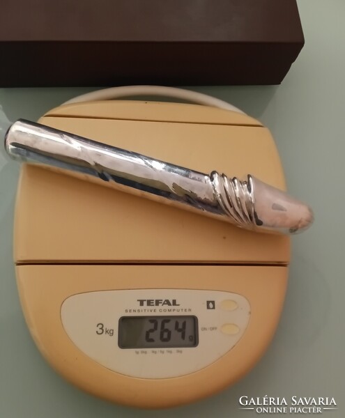 Exkluzív, kézzel készült műalkotás – 925 sterling ezüst phallus rubinnal 33 ct
