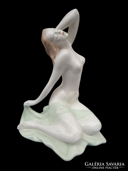 Káldor Aurél aquincum női akt porcelán szobor. Alkudhat