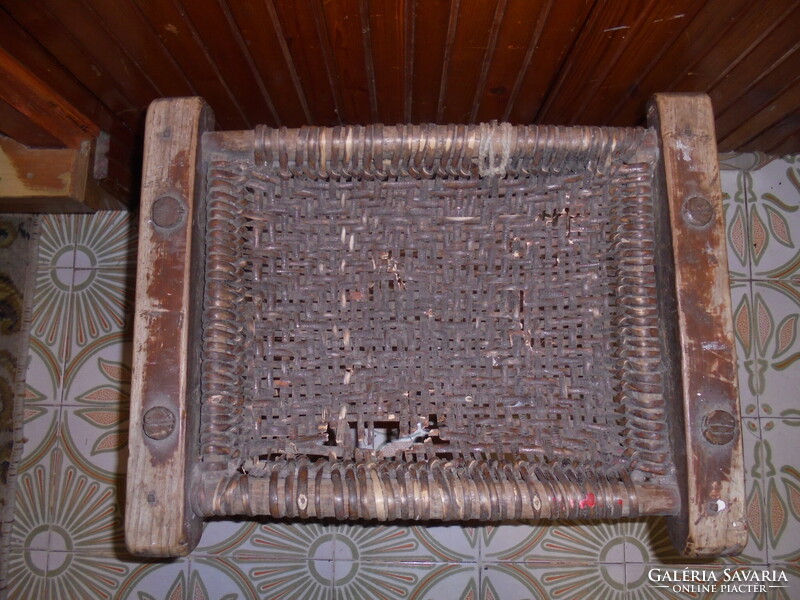ANTIK fa szék, sámli, ülőke - fonott ülőlap - népi, paraszti