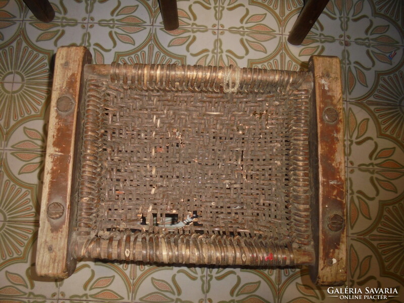 ANTIK fa szék, sámli, ülőke - fonott ülőlap - népi, paraszti