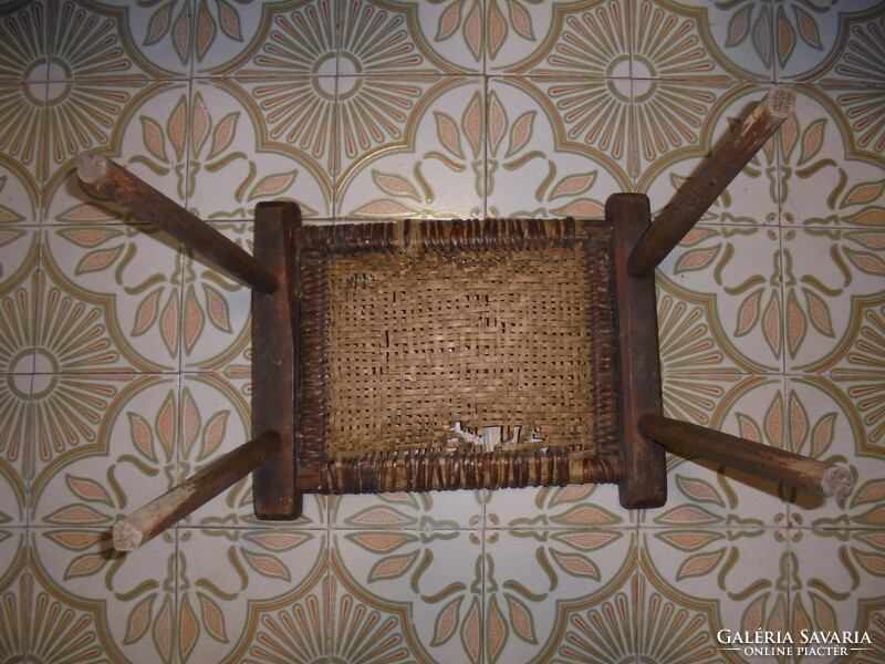 ANTIK fa szék, sámli, ülőke - fonott ülőlap - népi, paraszti