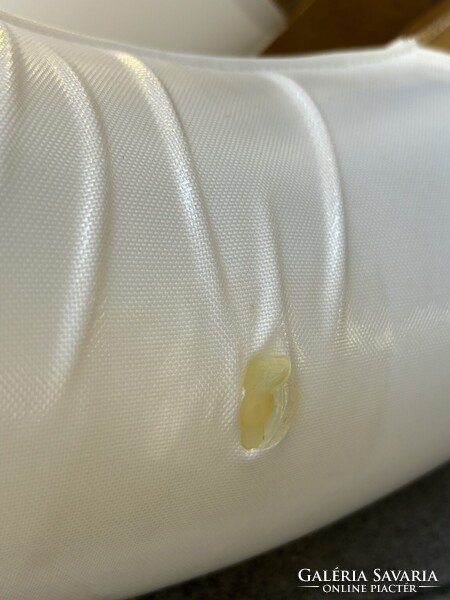 Moët & Chandon Champagne felfújható medenceúszó (úszógumi), amely az ICE IMPÉRIAL sorozat része