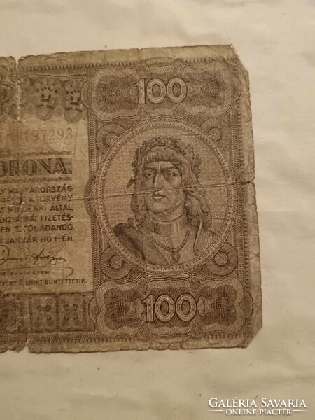 100 korona 1920-ból, elég viseltes állapotban