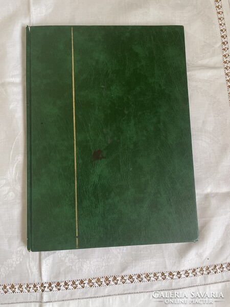 Bélyeg album 30* 22.5 cm.