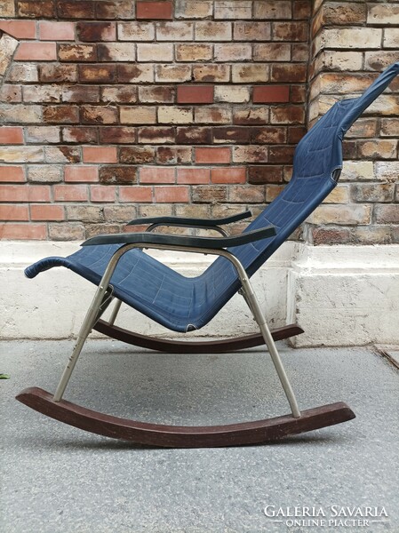 Mid century pihenőszék, Takeshi Nii hintaszék, modernizmus, kék színben