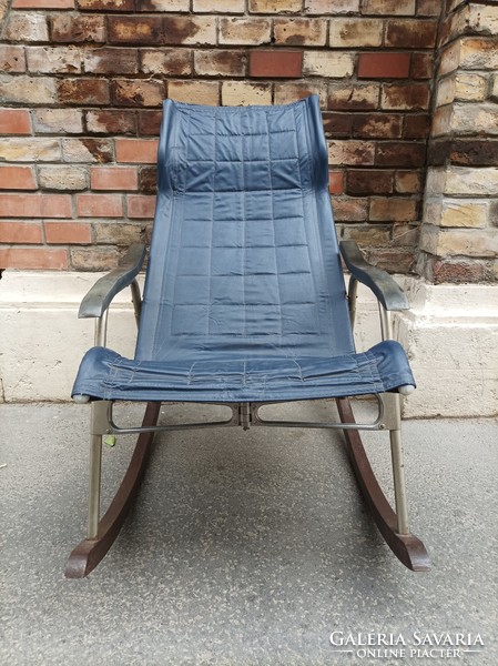 Mid century pihenőszék, Takeshi Nii hintaszék, modernizmus, kék színben