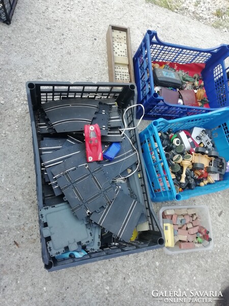 Régi és retro játékok padlásról a képeken látható állapotban