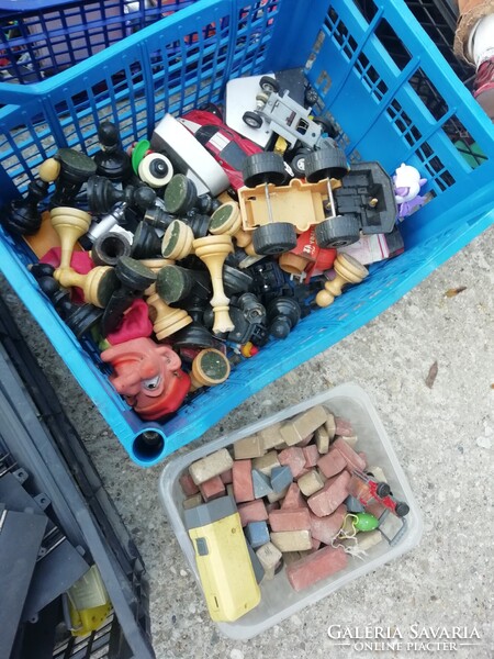 Régi és retro játékok padlásról a képeken látható állapotban