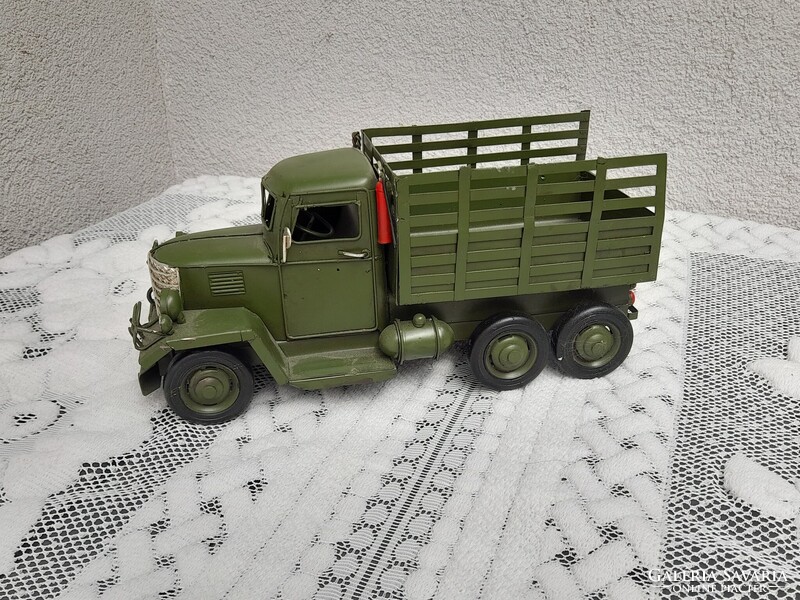 1,-Ft Nagyméretű régi full fém teherautó