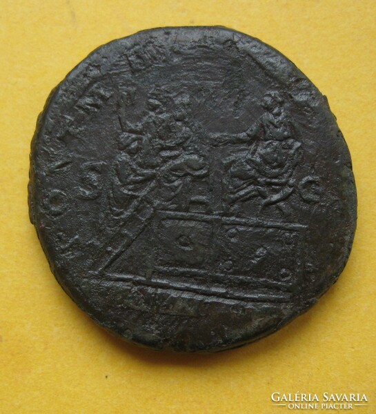 Római Hadrianus Sestertius több alakos hátlap - Ritka! 25 gr/31mm  (S3)