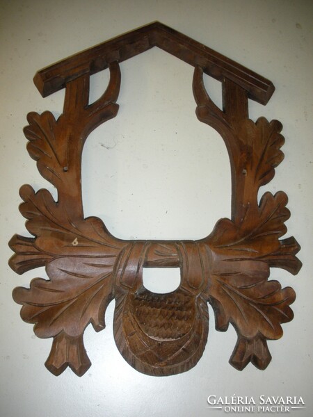 Kakukkos óra eleje faragás