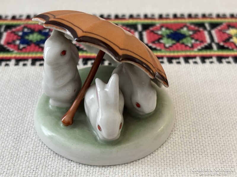 Kőbányai/Drasche porcelán nyuszik esernyővel