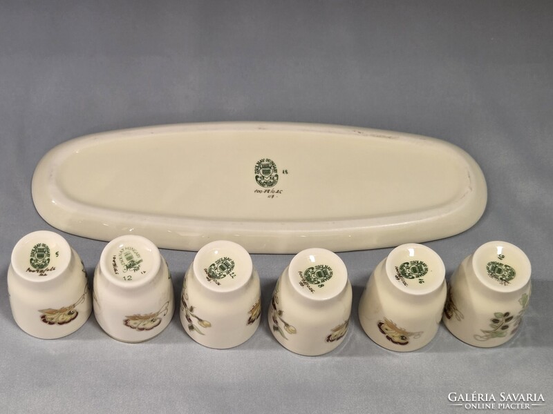 Zsolnay kézzel festett pillangós porcelán pálinkás készlet porcelán tálcájával