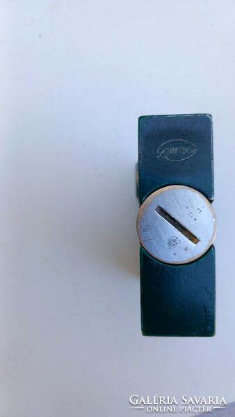 Nagyméretű , Gamma   asztali  benzines. öngyújtó .