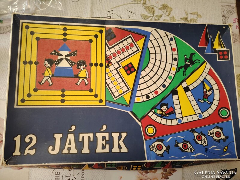 Retro társasjáték - 12 játék (családi társasjáték)