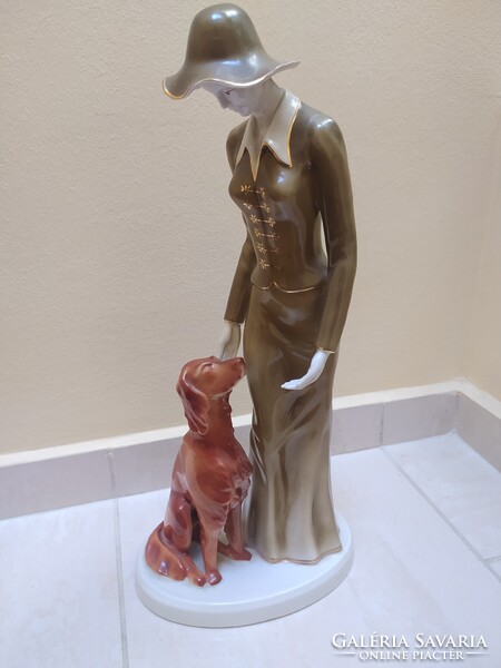 Hollóházi - art deco ruhás hölgy vizslával, hibátlan, jelzett, 40 cm