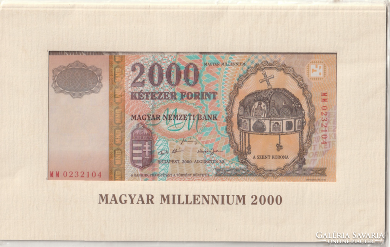 2000 Forintos bankjegy Milleniumi kiadás, hajtatlan, bontatlan tartójában.