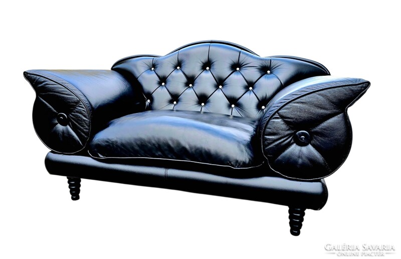 Exluzív Swarovski gombos luxus Olasz chesterfield jellegű bőr ülőgarnitúra B237